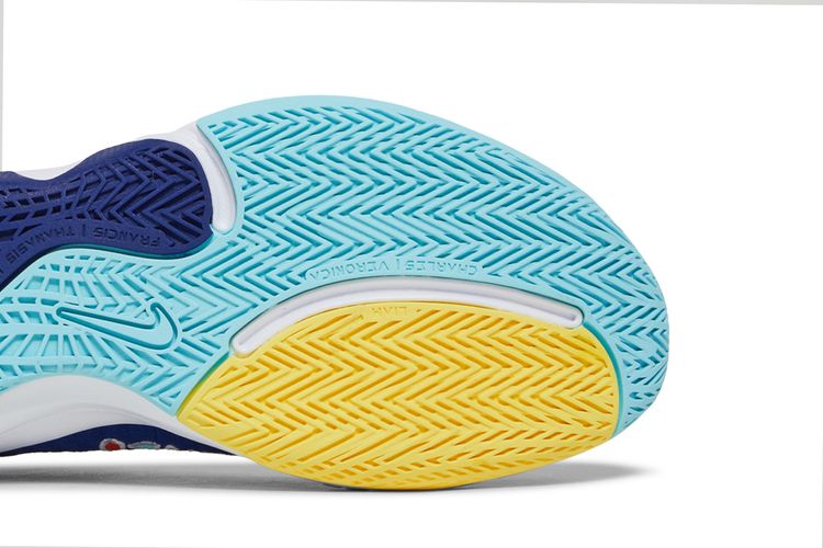 Nike Giannis Immortality Force Field