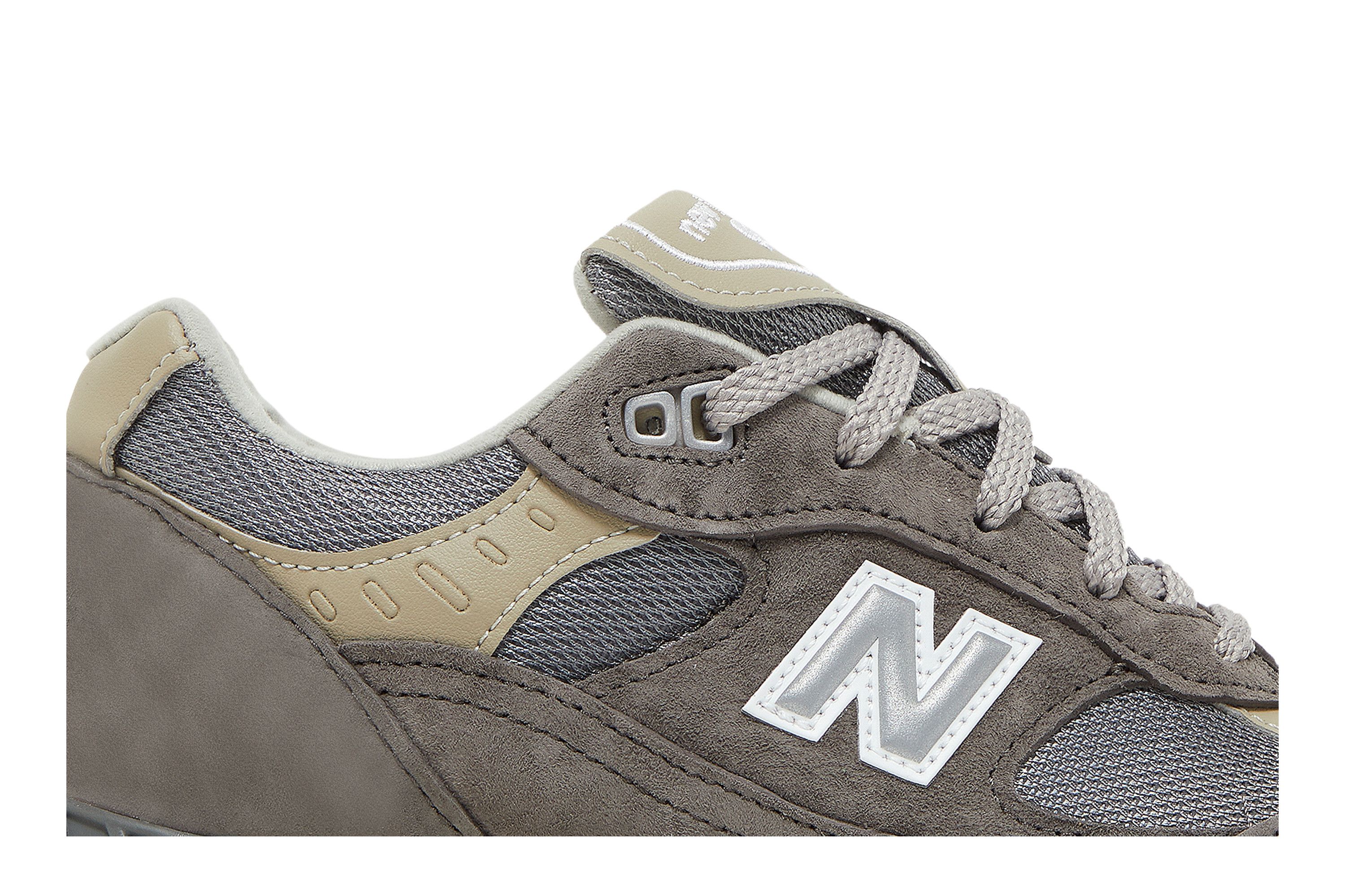 New Balance ☆ made in England W991UKF ‘Grey’ WOMEN'S Womens New Balance 991 Grey/Off White - 40th Anniversary