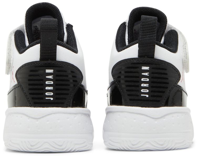 Air Jordan Max Aura 2 TD White Gym Red