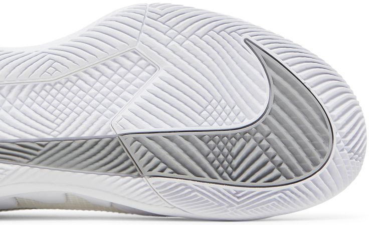 Wmns NikeCourt Air Zoom Vapor Pro White Metallic Silver