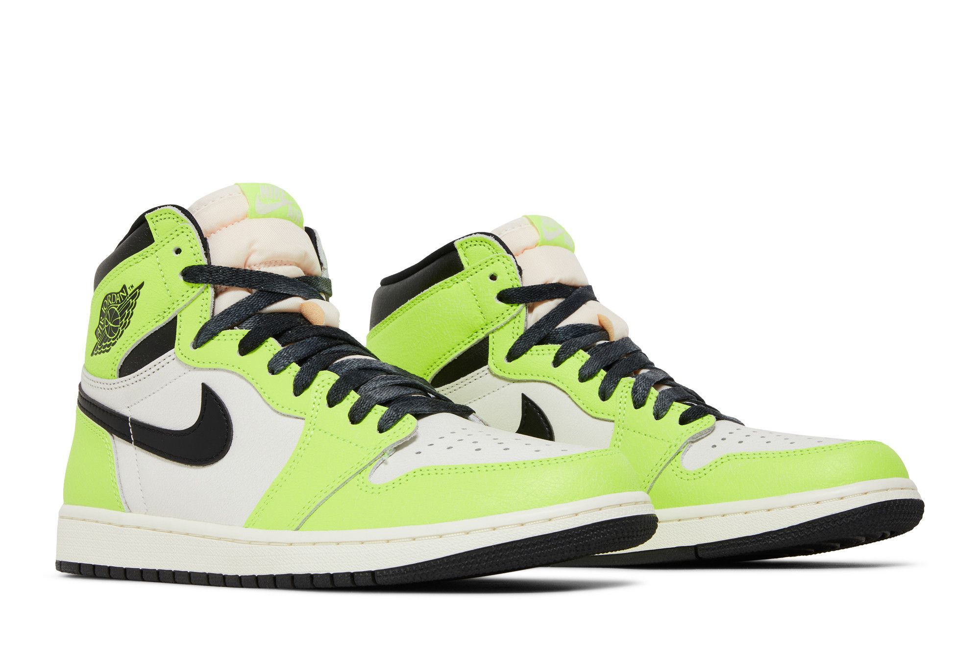 NIKE　AIR JORDAN 1 RETRO HIGH　555088-702 555088-702 Nike Air Jordan 1 High OG Volt Visionaire Vivid
