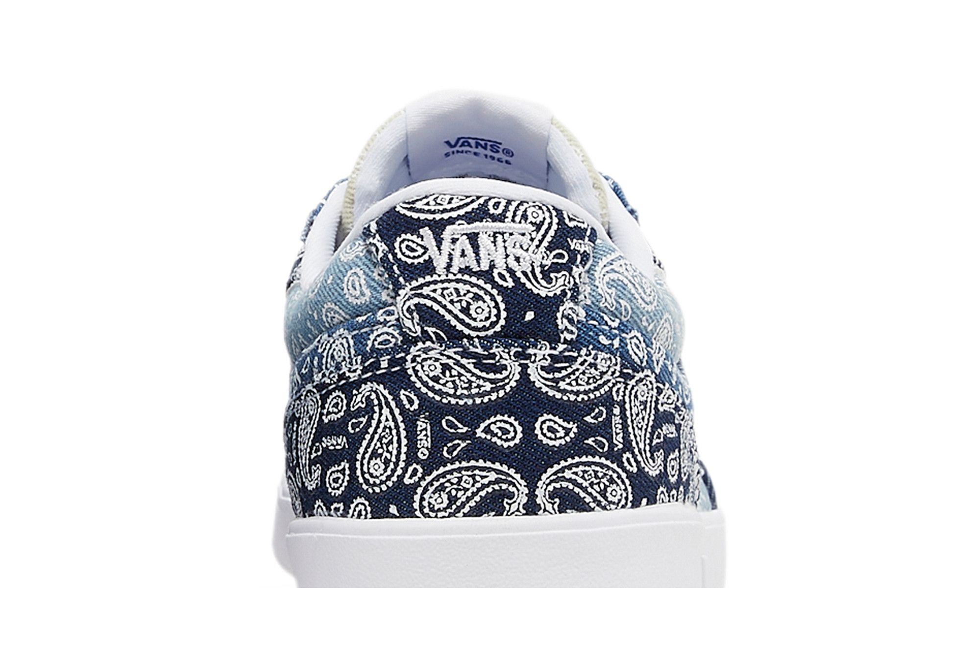 VANS★LOWLAND CC BANDANA★バンダナ★ペイズリー柄★兼用 Buy Lowland CC 'Bandana' - VN0A7TNLASN | GOAT