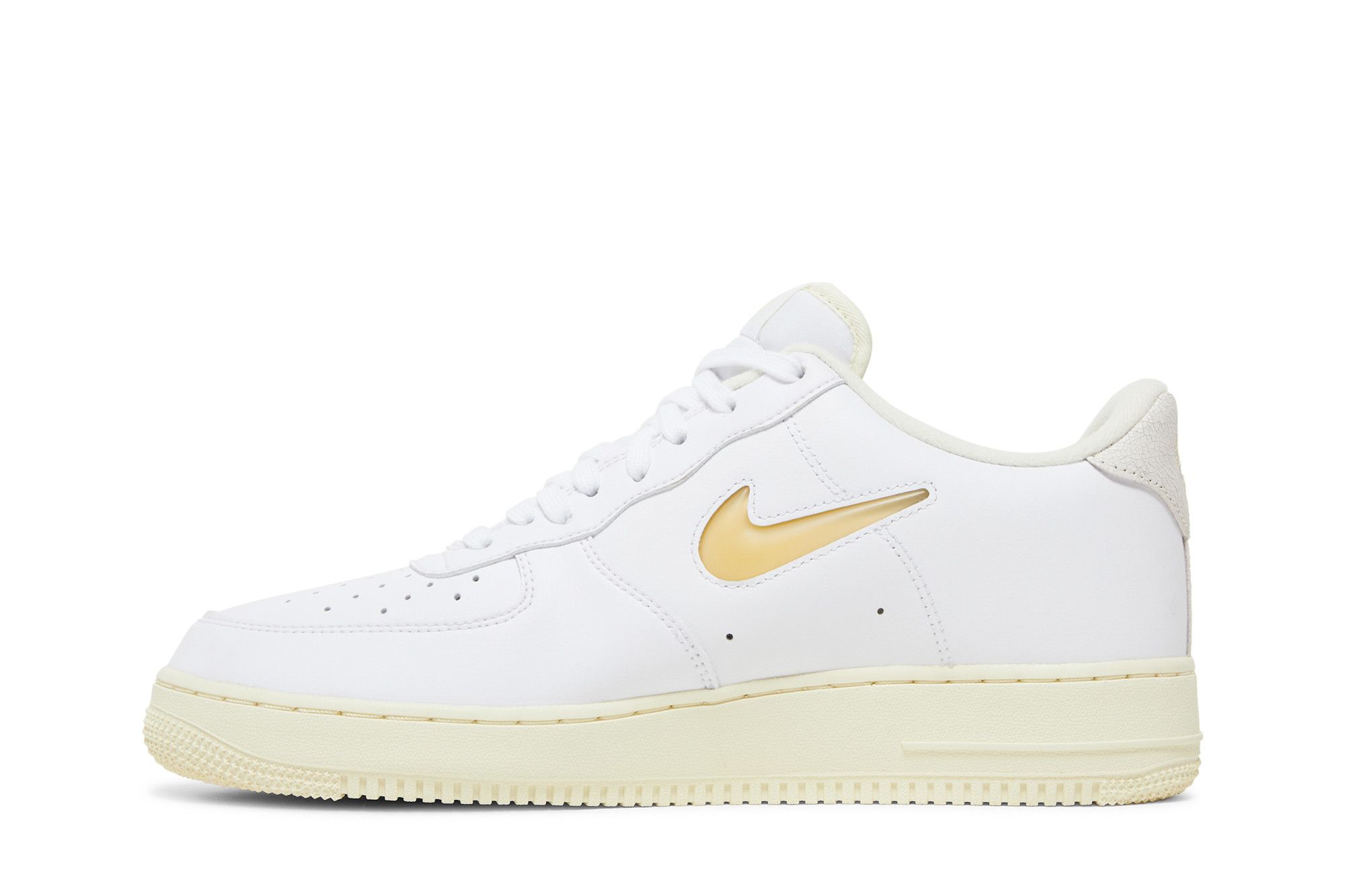 Buy Nike Air Force 1 '07 LX 'Pale Vanilla' - DC8894 100 | GOAT