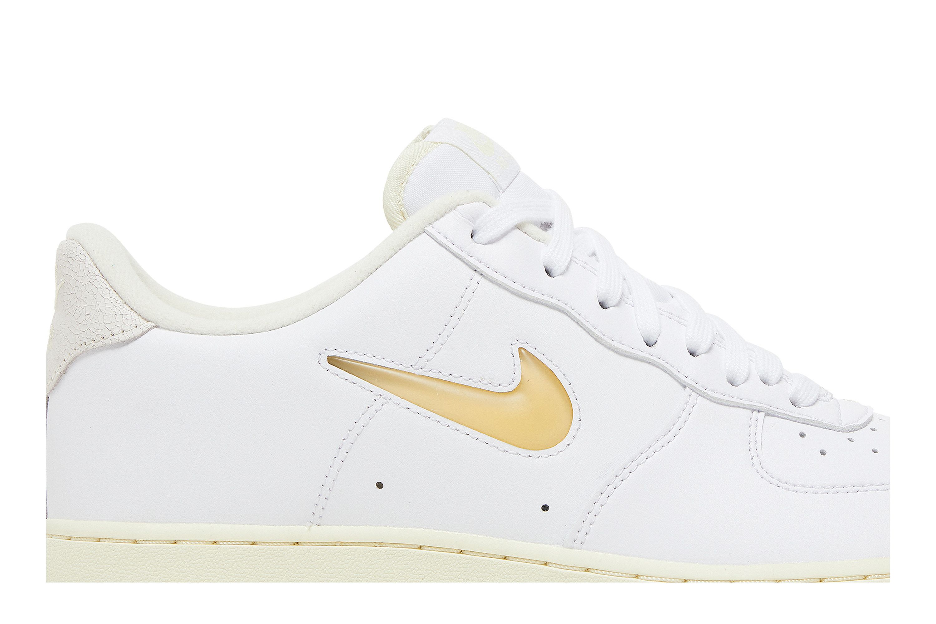 Buy Nike Air Force 1 '07 LX 'Pale Vanilla' - DC8894 100 | GOAT