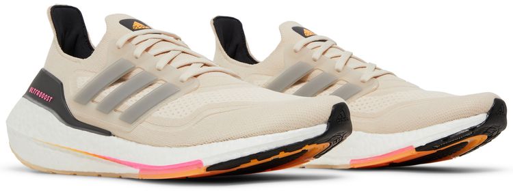 Adidas UltraBoost 21 World Marathon Majors   New York Marathon