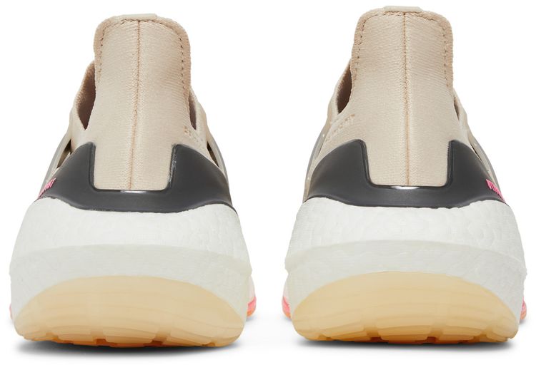 Adidas UltraBoost 21 World Marathon Majors   New York Marathon