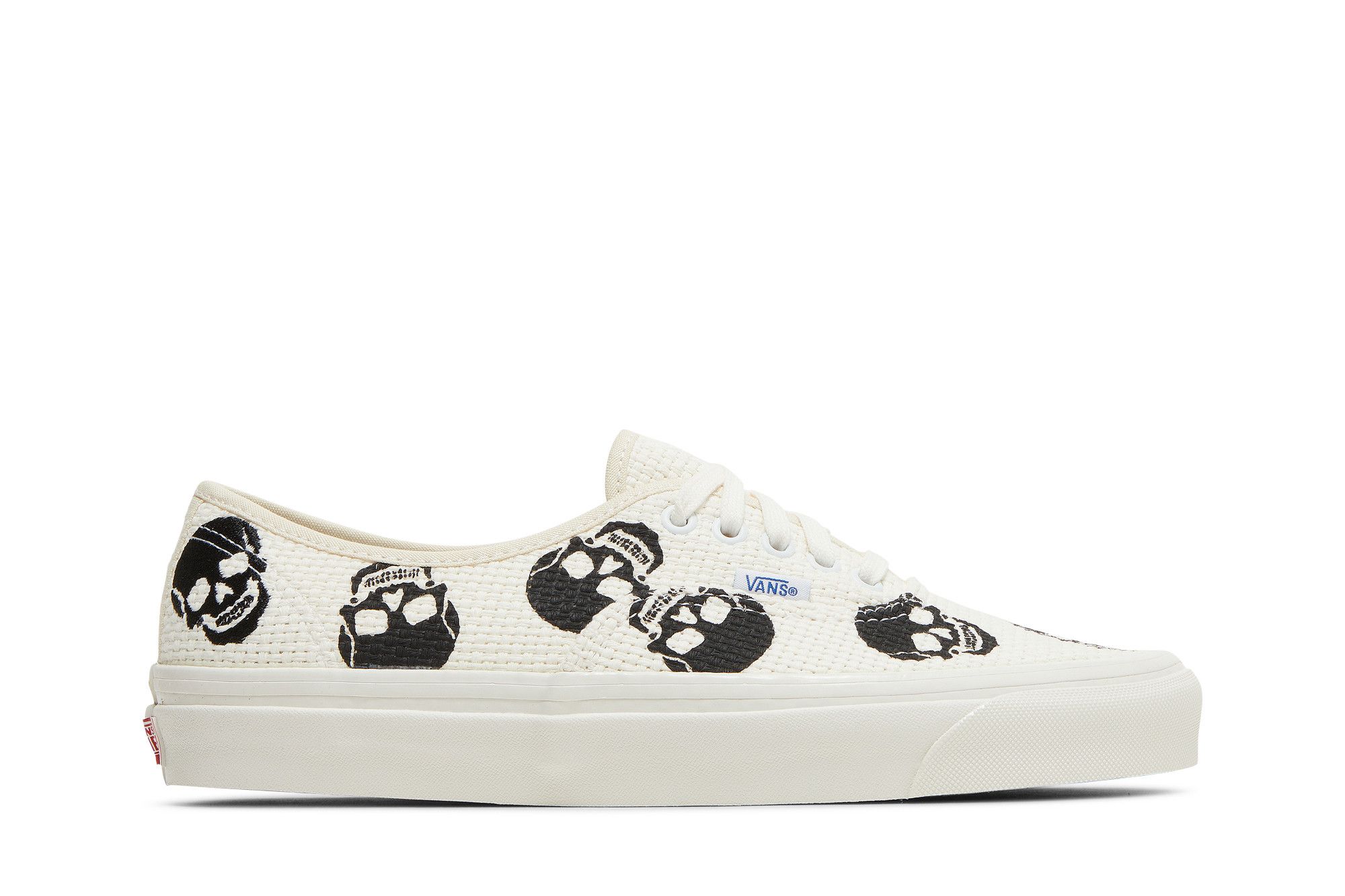 Vans cheap authentic skull