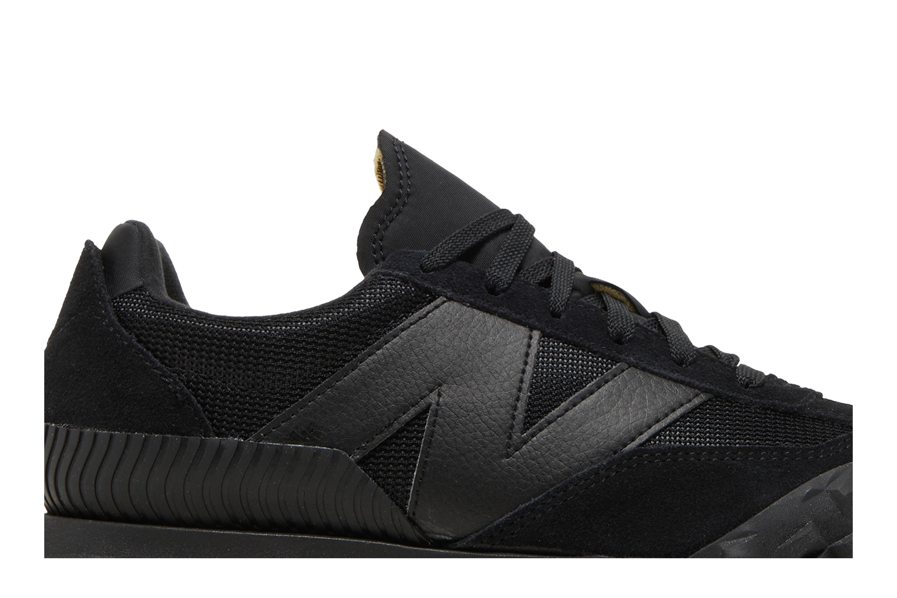 ★人気★ New Balance XC-72 Triple Black New Balance XC-72 Shoes Triple Black Suede UXC72SC Men's