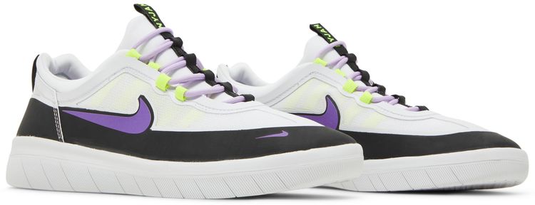 Nike Nyjah Free 2 SB Black White Wild Berry