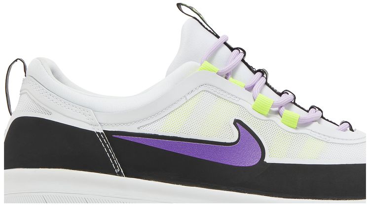 Nike Nyjah Free 2 SB Black White Wild Berry