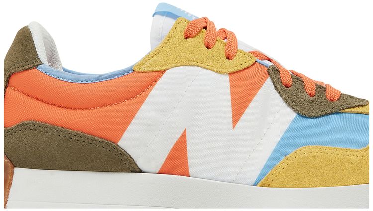 New Balance 327 Wheat Field Red Clay