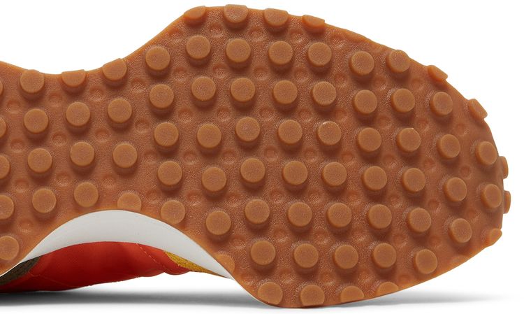 New Balance 327 Wheat Field Red Clay