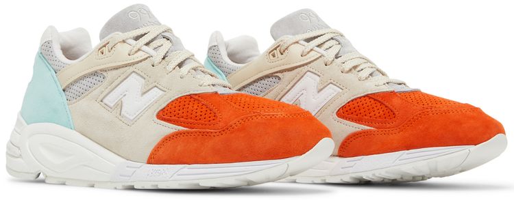 Kith x 990v2 Made in USA Cyclades