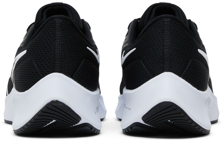 Nike Air Zoom Pegasus 38 Extra Wide Black White