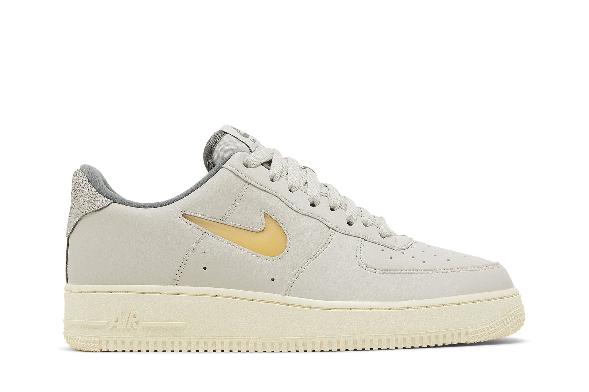 Nike air force cheap 1 07 light bone