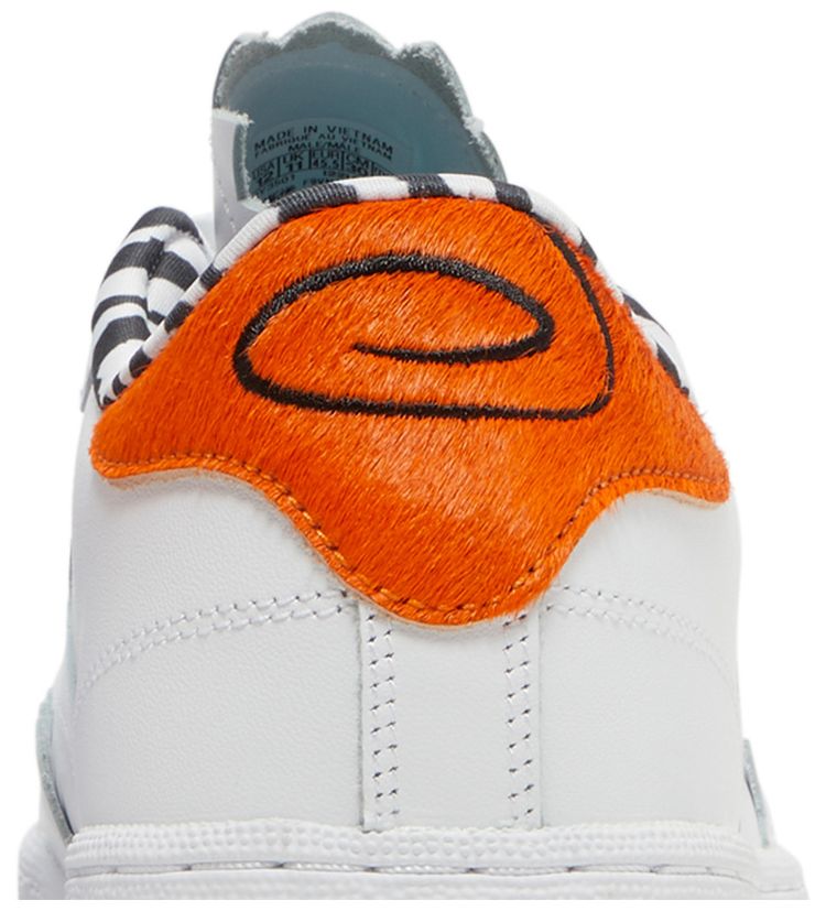 Flintstones Meet Jetsons x Reebok Club C Wilma