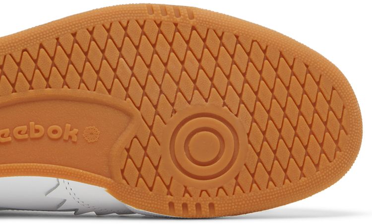 Flintstones Meet Jetsons x Reebok Club C Wilma