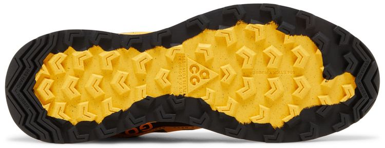 Nike ACG Air Nasu Gore Tex Laser Orange