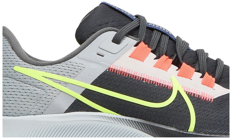 Nike Wmns Air Zoom Pegasus 38 LE Greedy