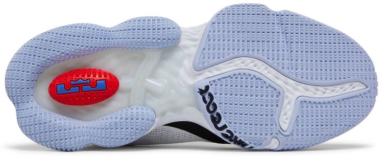 LeBron 19 Low Black Toe