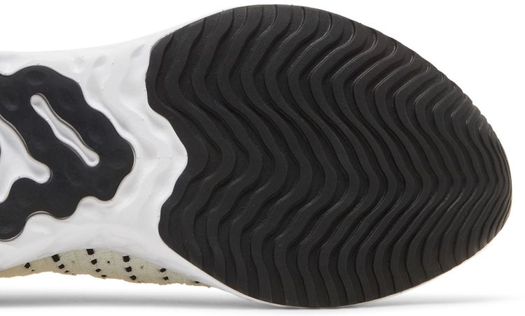 Nike React Phantom Run Flyknit 2 Sail Light Bone