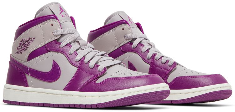 Wmns Air Jordan 1 Mid Magenta