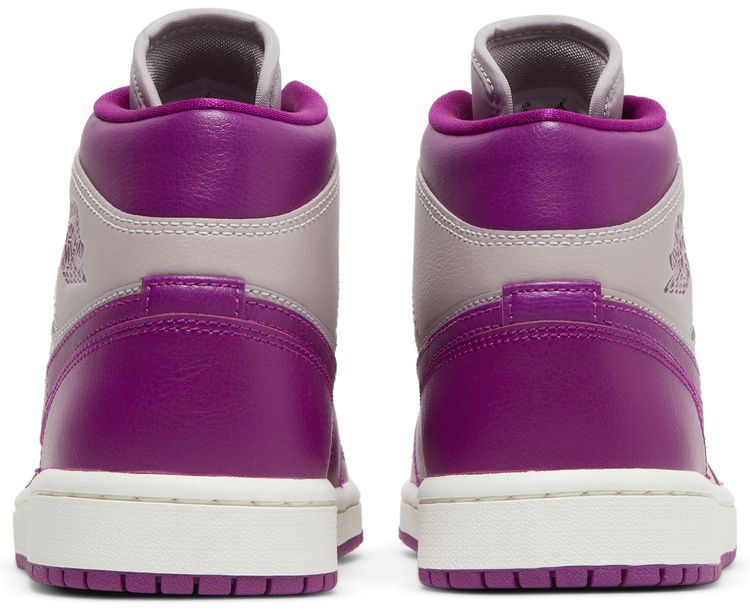 Wmns Air Jordan 1 Mid Magenta