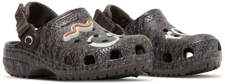 Anwar Carrots x Crocs Clog Kids Soil   Espresso