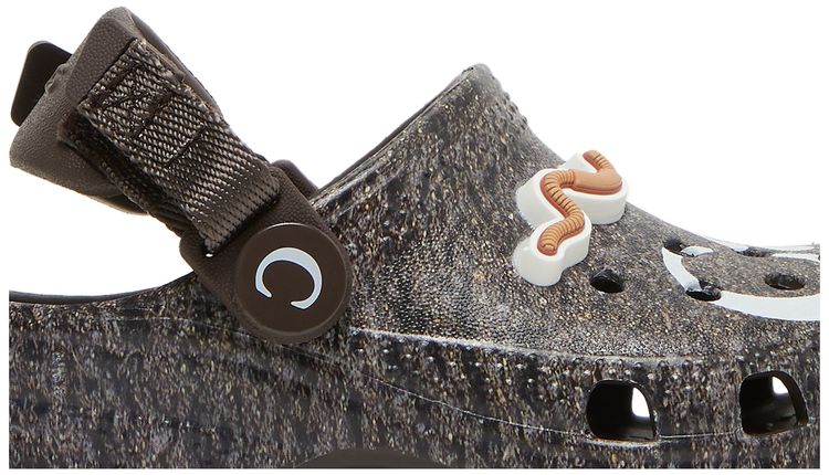 Anwar Carrots x Crocs Clog Kids Soil   Espresso