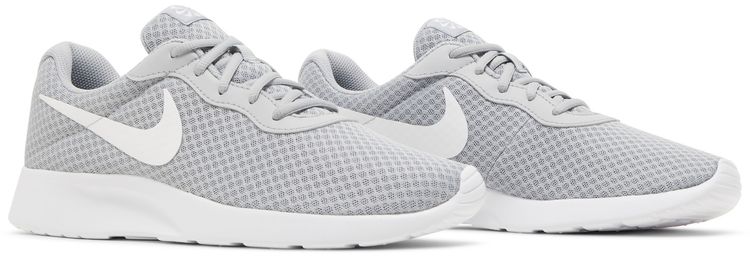 Nike Tanjun Wolf Grey