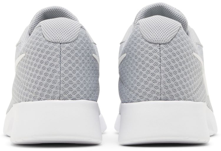 Nike Tanjun Wolf Grey