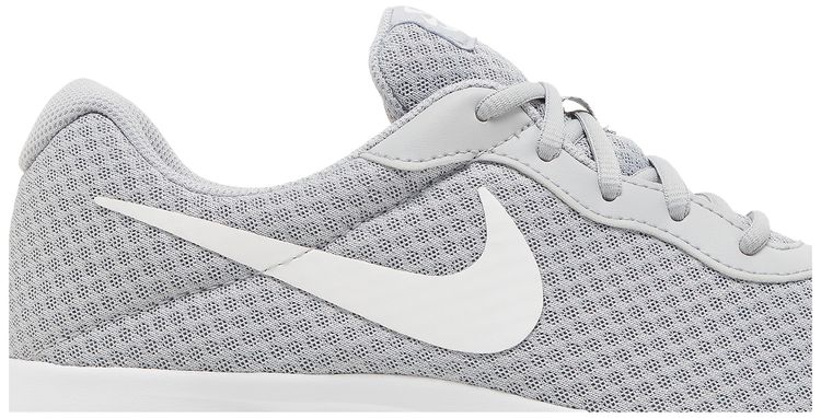 Nike Tanjun Wolf Grey