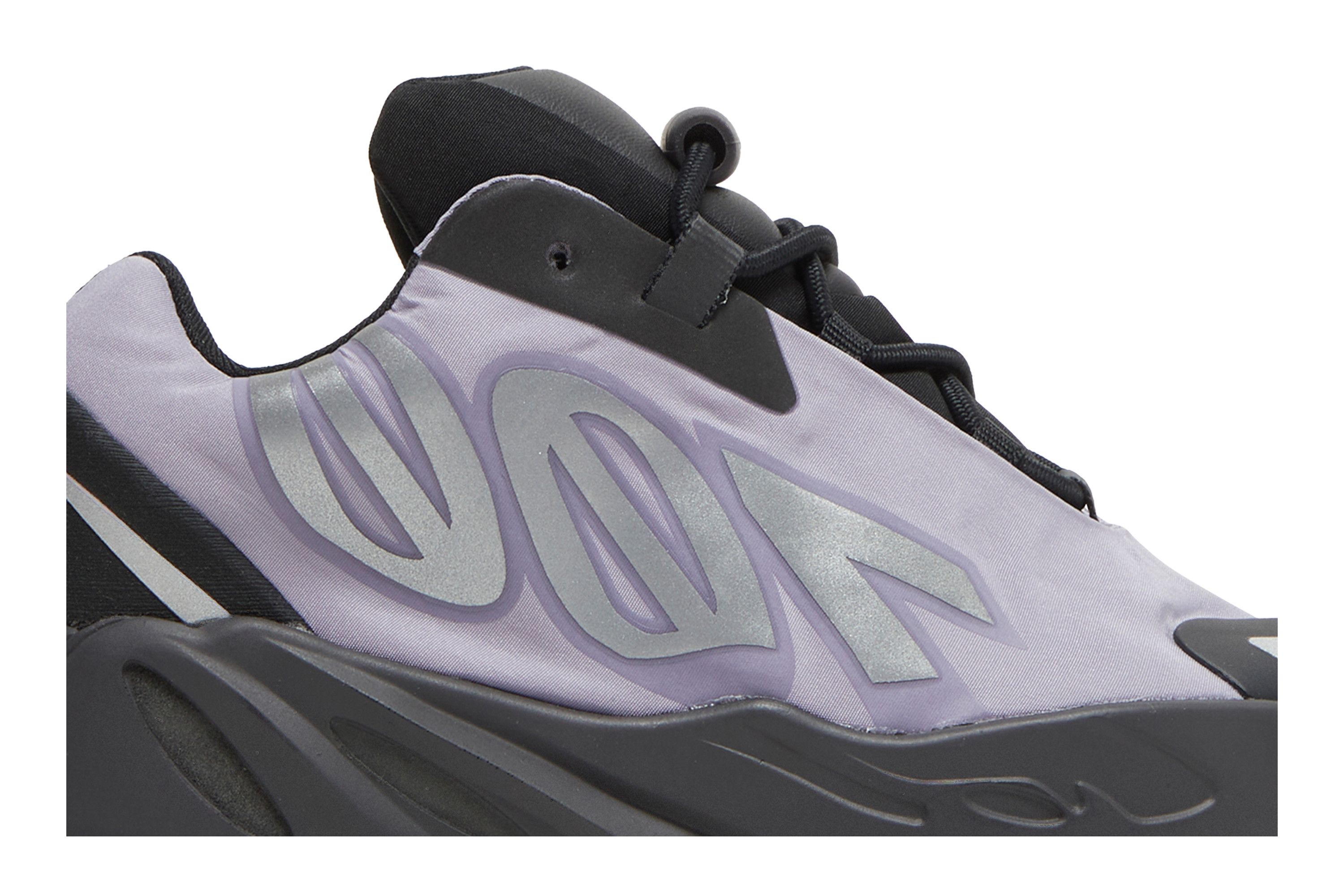 Size 5.0 Yeezy Boost 700 MNVN I 'Geode'