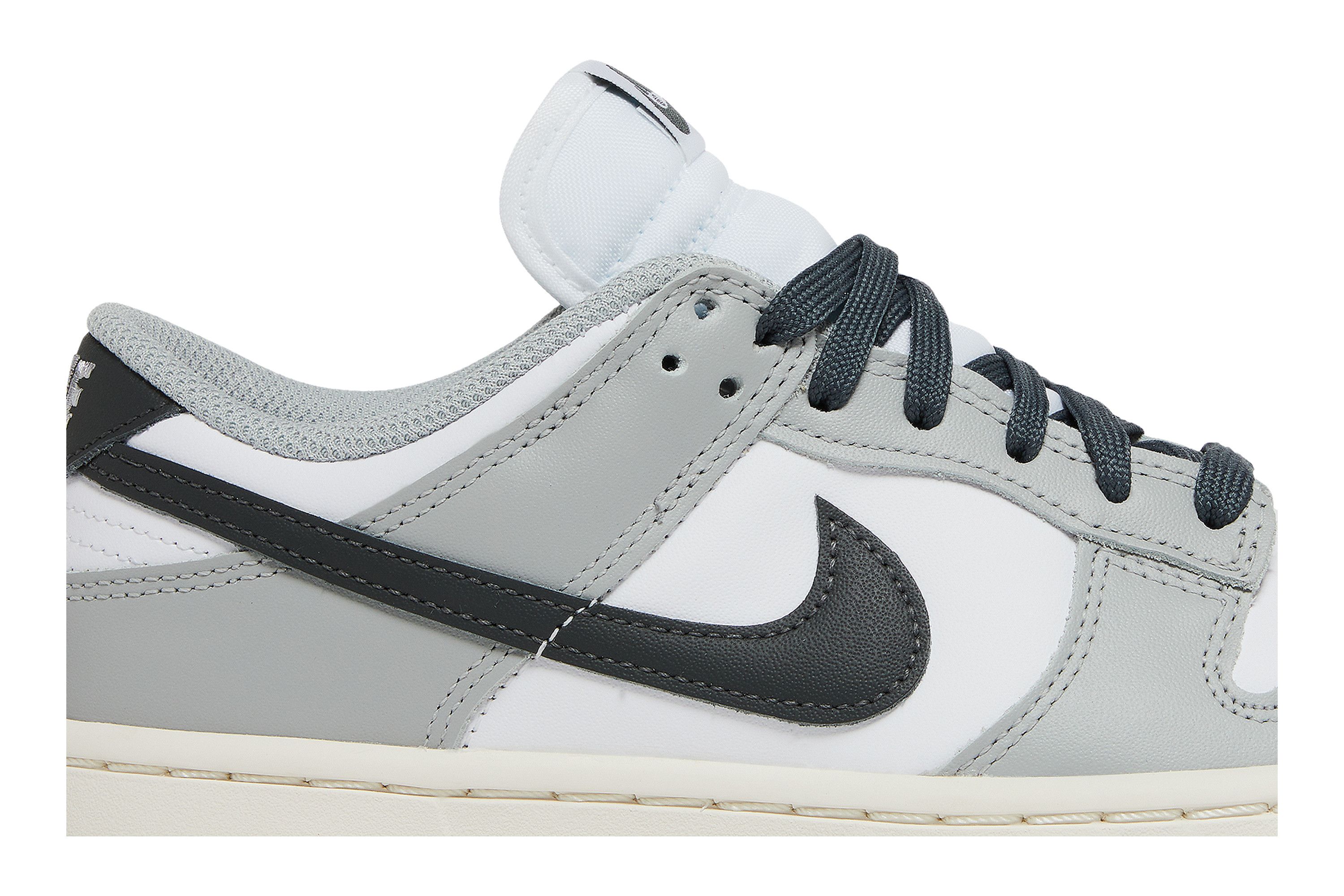Buy Wmns Dunk Low 'Light Smoke Grey' - DD1503 117 | GOAT