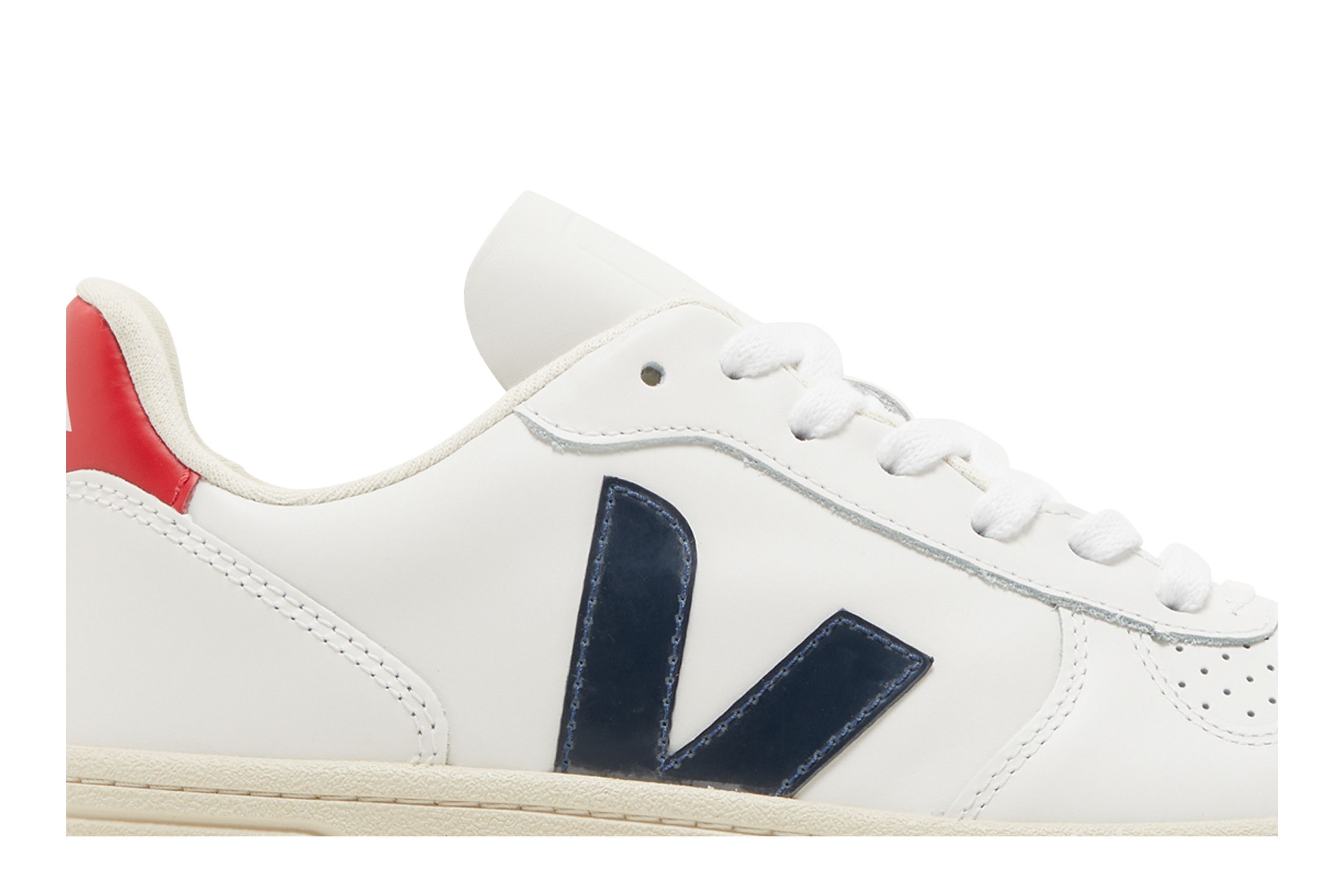 Veja v1 extra white nautico pekin shop
