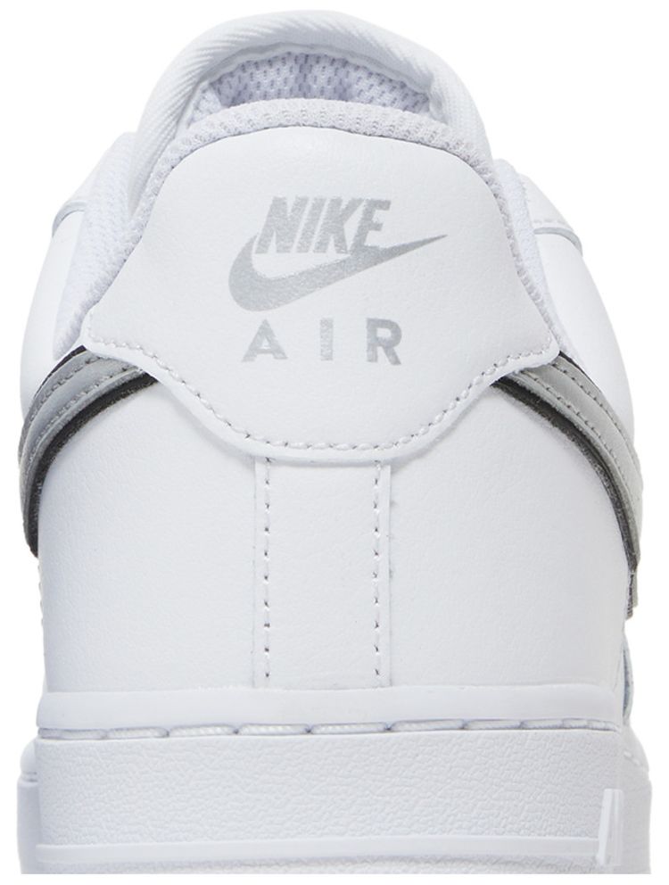 Nike Wmns Air Force 1 07 Essential White Metallic Silver