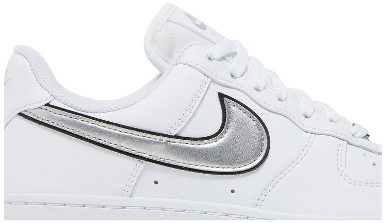 Nike Wmns Air Force 1 07 Essential White Metallic Silver