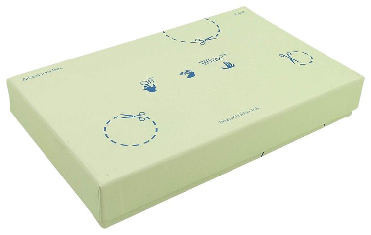 Off White Quote Passport Holder Black