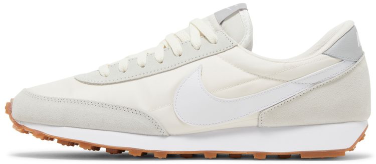 Wmns Daybreak White Gum