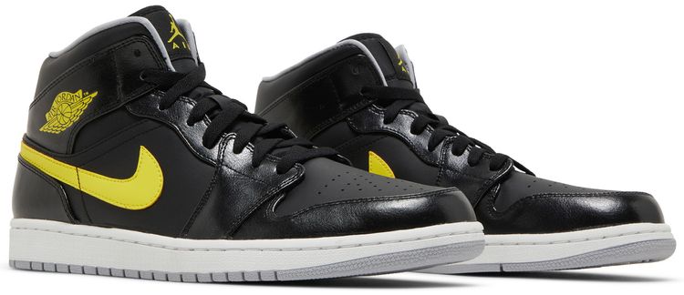 Air Jordan 1 Mid Yellow