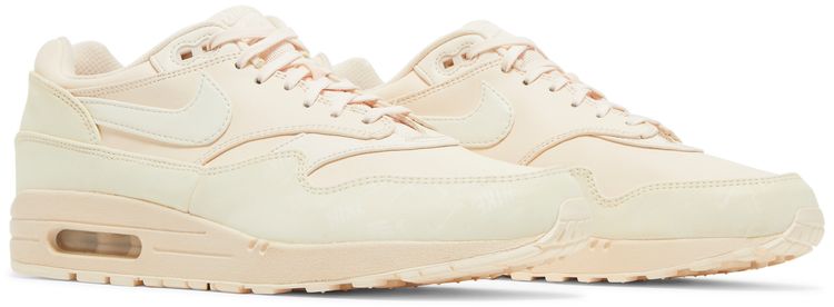 Nike Wmns Air Max 1 LX Guava Ice