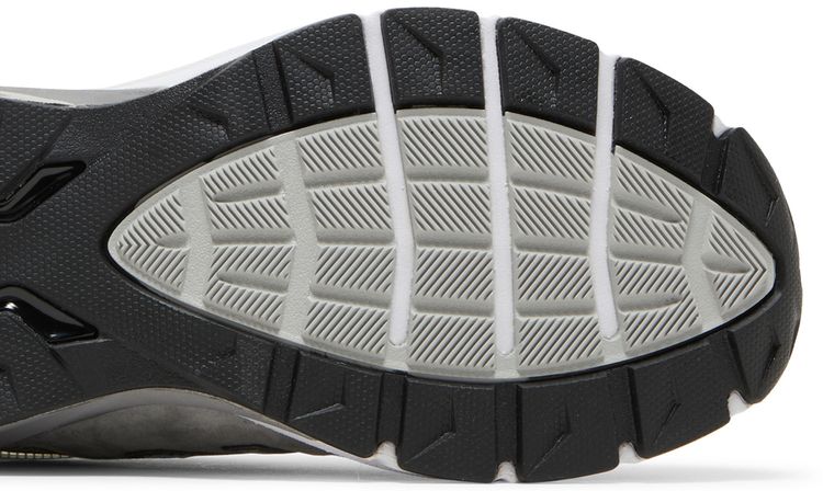 New Balance 990v5 Made in USA 2E Wide Castlerock