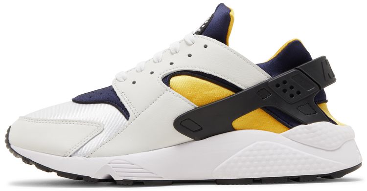 Air Huarache Michigan