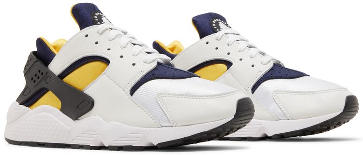 Air Huarache Michigan