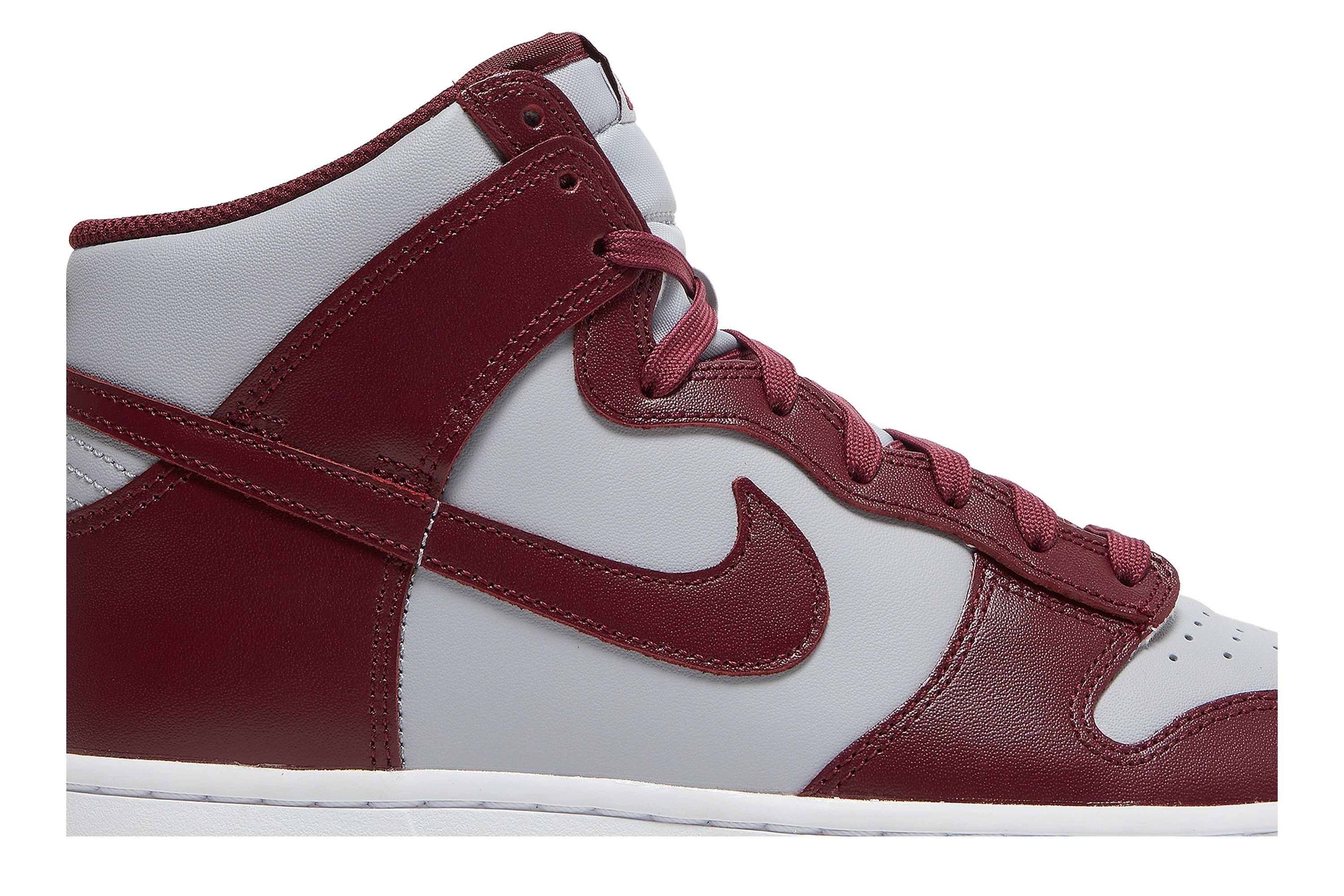 ナイキ ダンク ハイ トレロ DD1399-600 Nike Dunk High Retro Dark Beetroot Maroon Red Grey DD1399