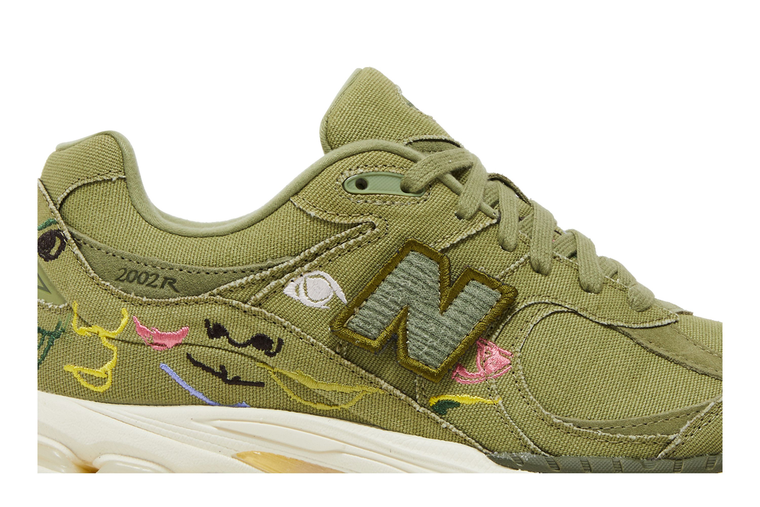 Size 10.5 Bryant Giles x 2002R 'What Now?'