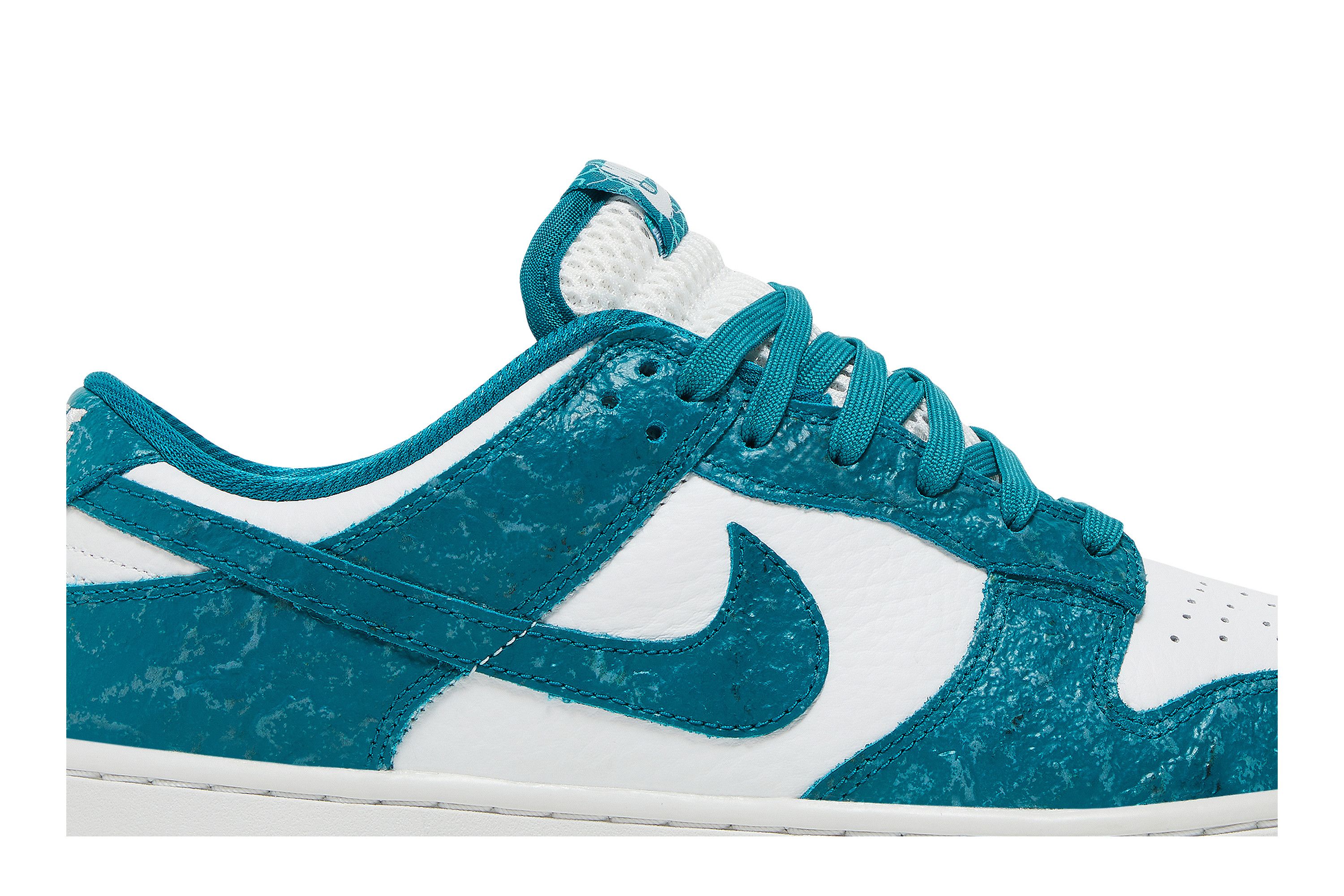 Size 5.0 Wmns Dunk Low 'Ocean'