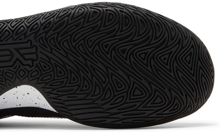 Kyrie Flytrap 4 Black White