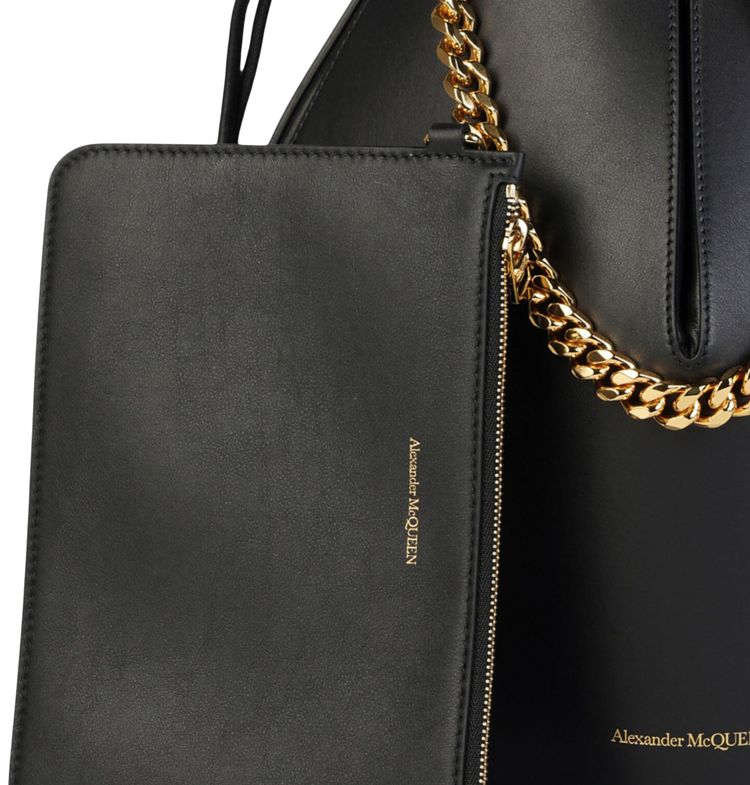 Alexander McQueen The Bucket Bag Black