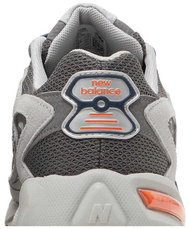 New Balance 725 Dark Grey